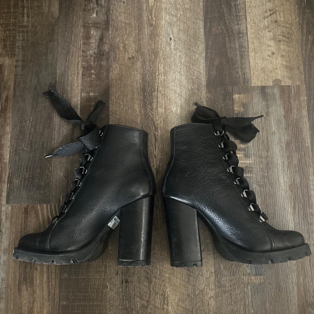 SCHUTZ ZHARA LACE UP WOMENS COMBAT BOOT SHOE DOZE 6.5 - Picture 3 of 4